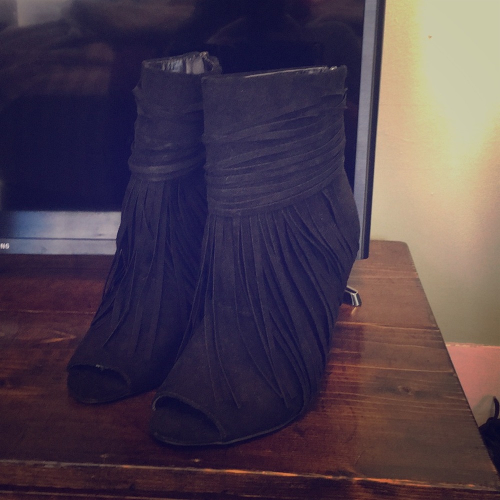 Boots size 8